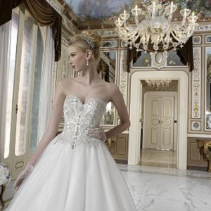 Abiti da sposa in offerta pronto moda